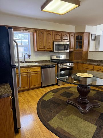 17225 11th Avenue N, Minneapolis, MN 55447