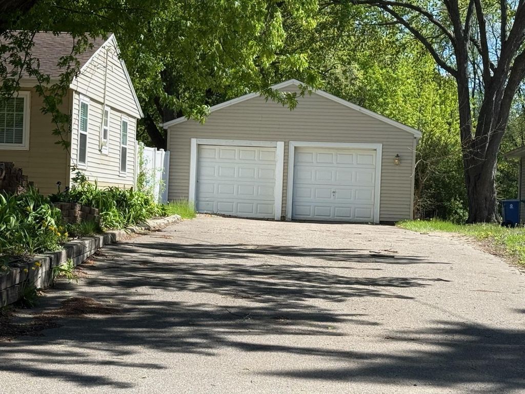 17225 11th Avenue N, Minneapolis, MN 55447 — photo 2