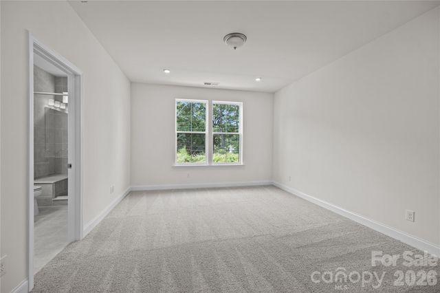 3027 Rozzelles Ferry Road, Charlotte, NC 28208