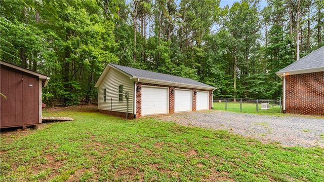 5706 Woodstream Road, Randleman, NC 27317