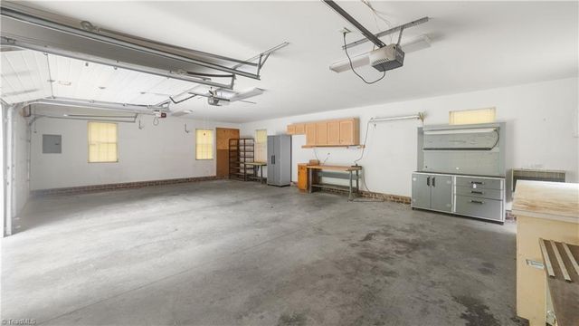5706 Woodstream Road, Randleman, NC 27317