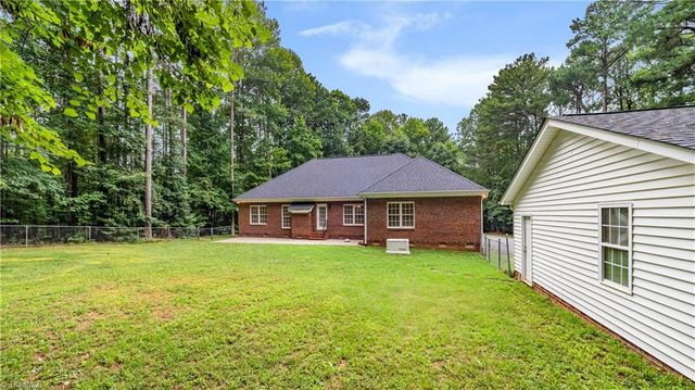 5706 Woodstream Road, Randleman, NC 27317