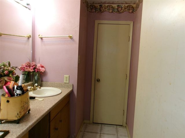 3250 Walhalla Drive, Houston, TX 77066