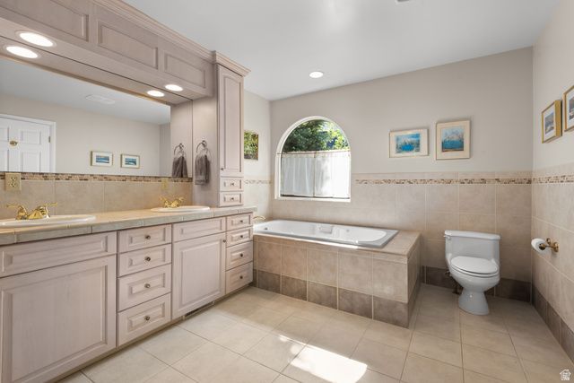 2931 E ROBIDOUX RD, Sandy, UT 84093
