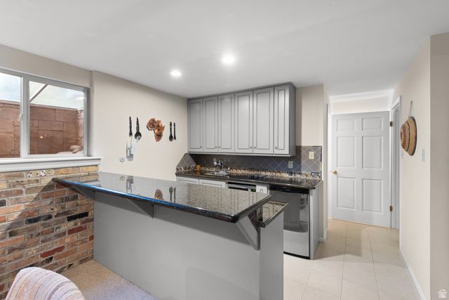 2931 E ROBIDOUX RD, Sandy, UT 84093