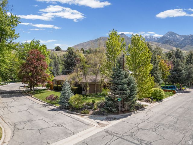 2931 E ROBIDOUX RD, Sandy, UT 84093