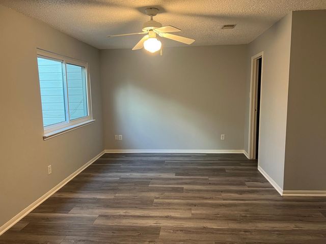 2379 Briarwest Boulevard 132, Houston, TX 77077