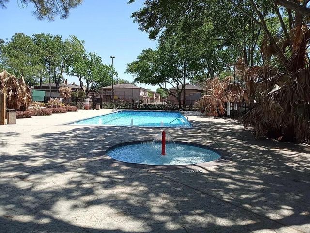 2379 Briarwest Boulevard 132, Houston, TX 77077