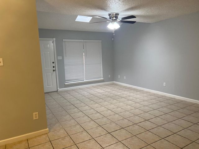 2379 Briarwest Boulevard 132, Houston, TX 77077