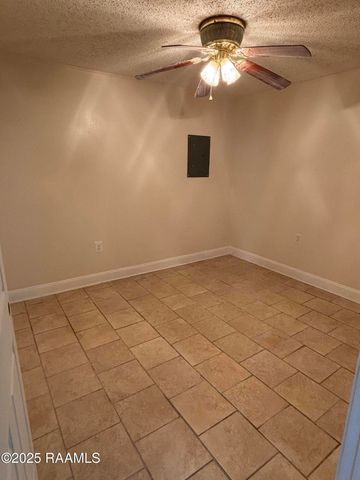 100 Fairway Drive, Lafayette, LA 70506