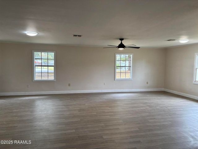 100 Fairway Drive, Lafayette, LA 70506