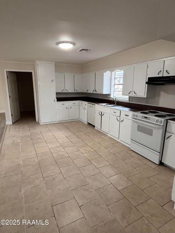 100 Fairway Drive, Lafayette, LA 70506