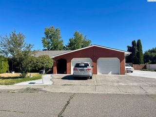 711 S Yelm Place, Kennewick, WA 99336
