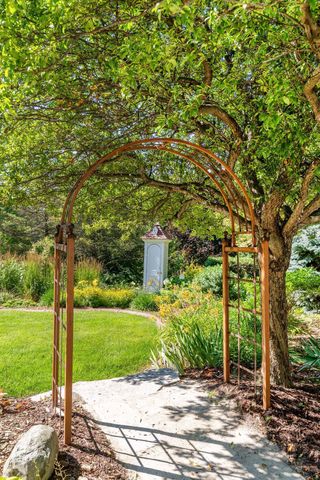1353 High Point Court, Hastings, MN 55033