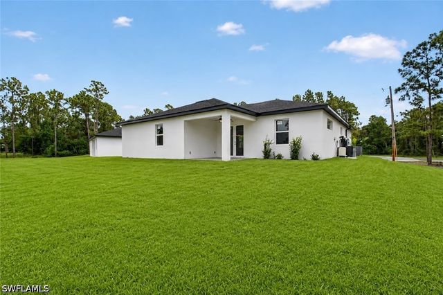 720 Bennington DR, Lehigh Acres, FL 33974