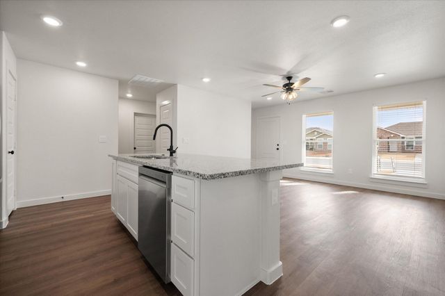 514 E 23rd Street, Wolfforth, TX 79382