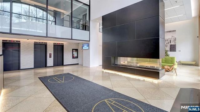 250 Gorge Road 17L, Cliffside Park, NJ 07010