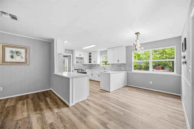 203 Wedgewood Court, Oak Ridge North, TX 77386