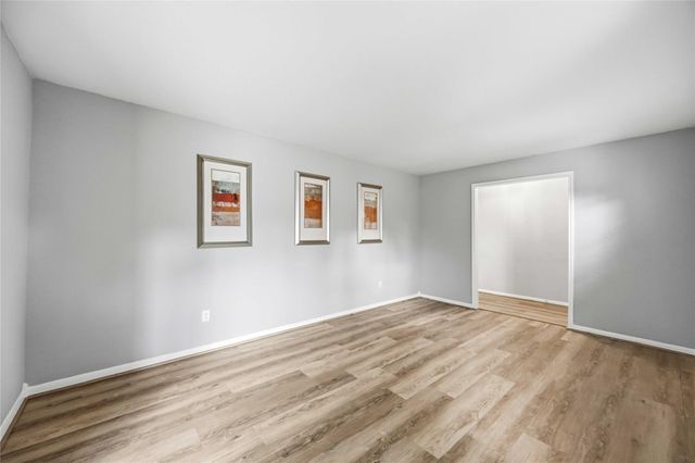 203 Wedgewood Court, Oak Ridge North, TX 77386
