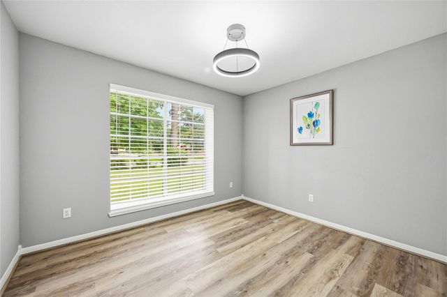 203 Wedgewood Court, Oak Ridge North, TX 77386