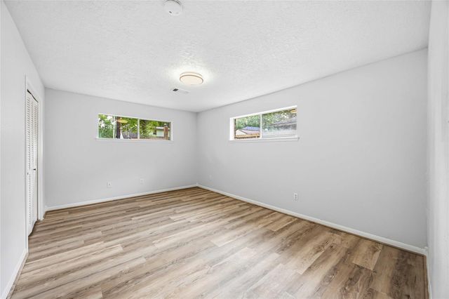 203 Wedgewood Court, Oak Ridge North, TX 77386