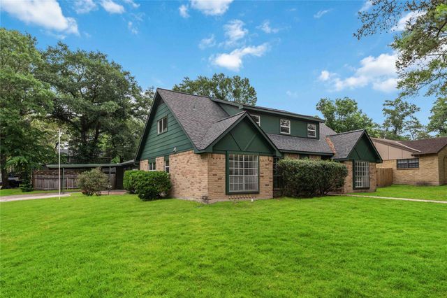 203 Wedgewood Court, Oak Ridge North, TX 77386