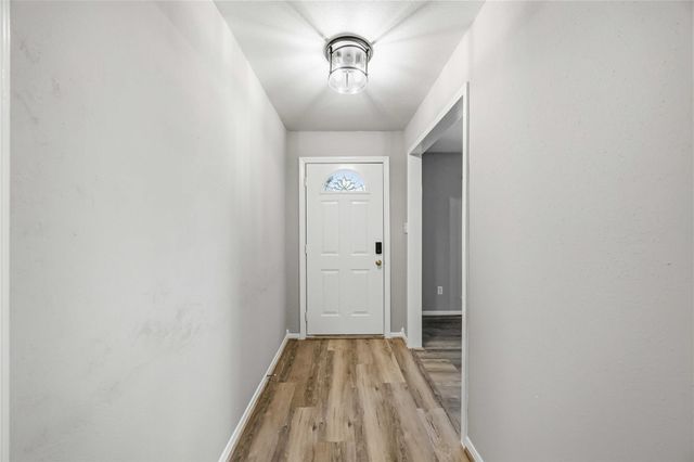 203 Wedgewood Court, Oak Ridge North, TX 77386