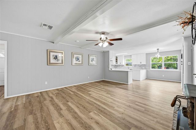 203 Wedgewood Court, Oak Ridge North, TX 77386