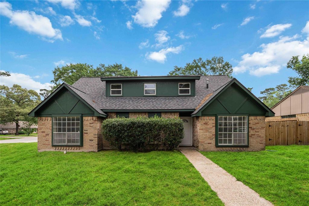 203 Wedgewood Court, Oak Ridge North, TX 77386