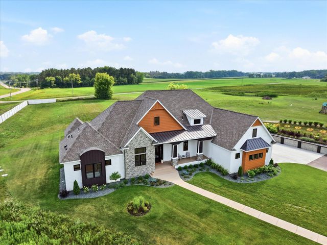6783 Broadview Drive, Prior Lake, MN 55372