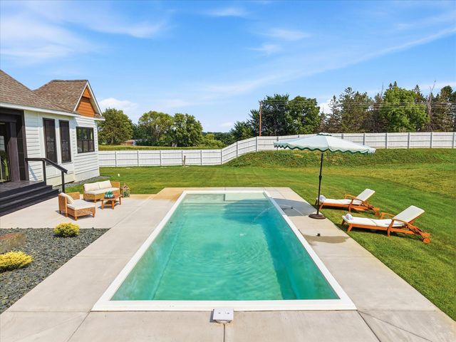 6783 Broadview Drive, Prior Lake, MN 55372