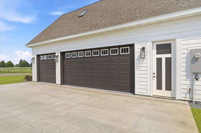 6783 Broadview Drive, Prior Lake, MN 55372
