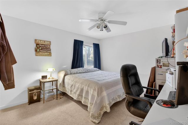 5148 Woodrun Court, West Bloomfield Charter Township, MI 48323