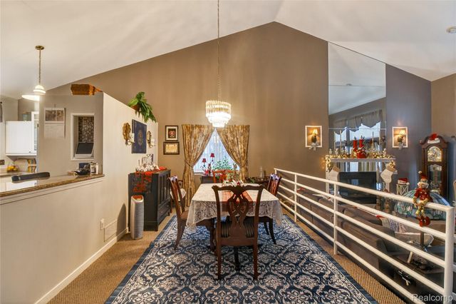 5148 Woodrun Court, West Bloomfield Charter Township, MI 48323