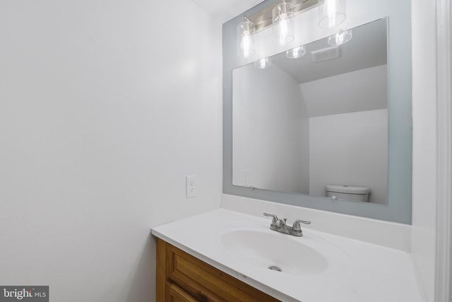 8 ARK CT, Sewell, NJ 08080