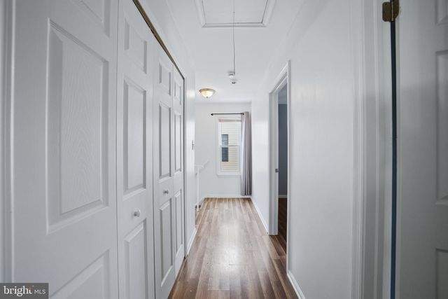 8 ARK CT, Sewell, NJ 08080