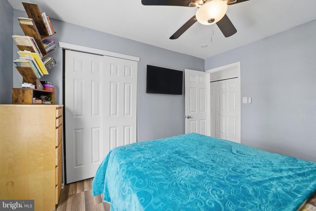 8 ARK CT, Sewell, NJ 08080