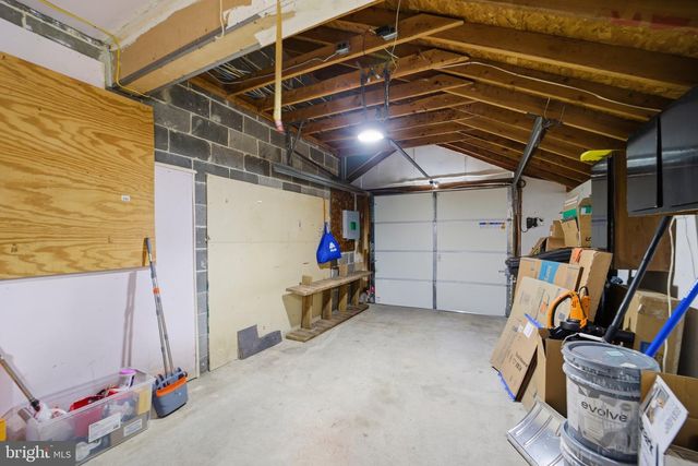 8 ARK CT, Sewell, NJ 08080