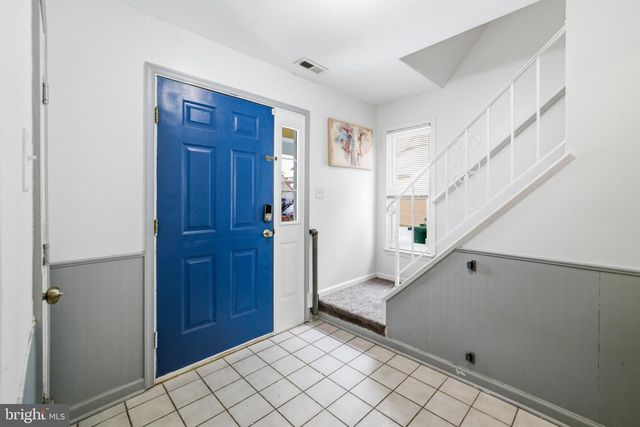 8 ARK CT, Sewell, NJ 08080