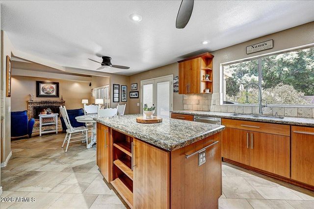 1054 E GOLDEN Court, Chandler, AZ 85225