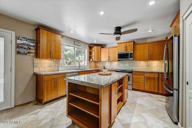 1054 E GOLDEN Court, Chandler, AZ 85225
