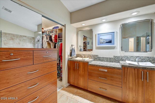 1054 E GOLDEN Court, Chandler, AZ 85225