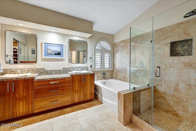 1054 E GOLDEN Court, Chandler, AZ 85225