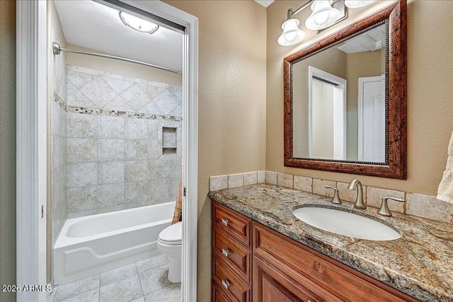 1054 E GOLDEN Court, Chandler, AZ 85225
