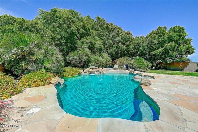 1054 E GOLDEN Court, Chandler, AZ 85225