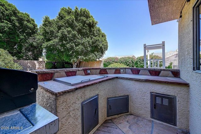 1054 E GOLDEN Court, Chandler, AZ 85225