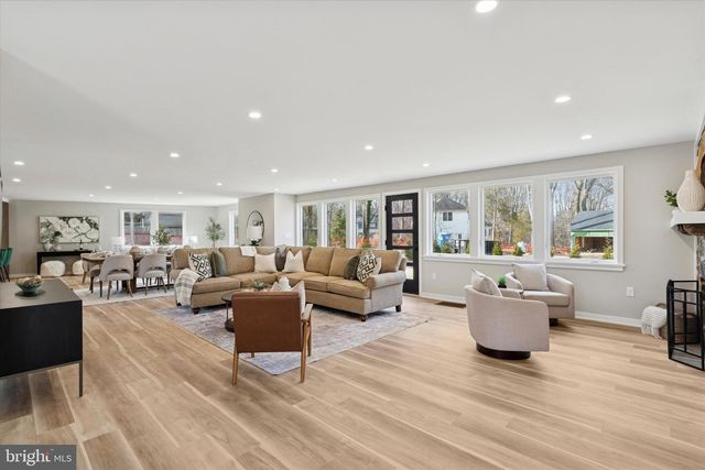 410 SANDY BANK RD, Media, PA 19063