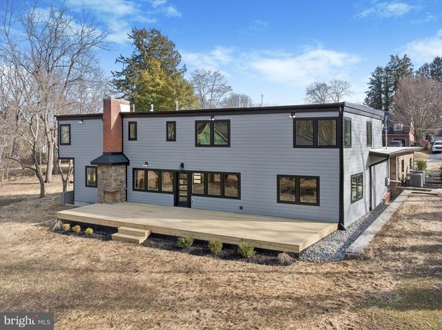 410 SANDY BANK RD, Media, PA 19063