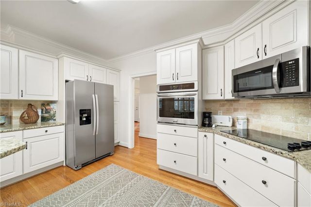 1209 Colston Court, Kernersville, NC 27284