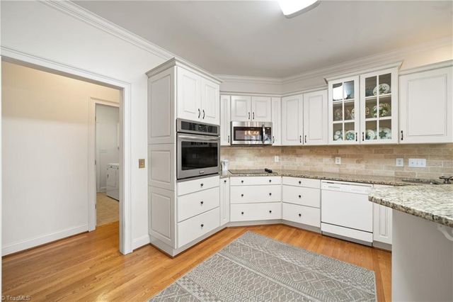 1209 Colston Court, Kernersville, NC 27284